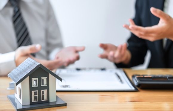 Key Factors to Consider When Investing in Mortgage Investment Corporations